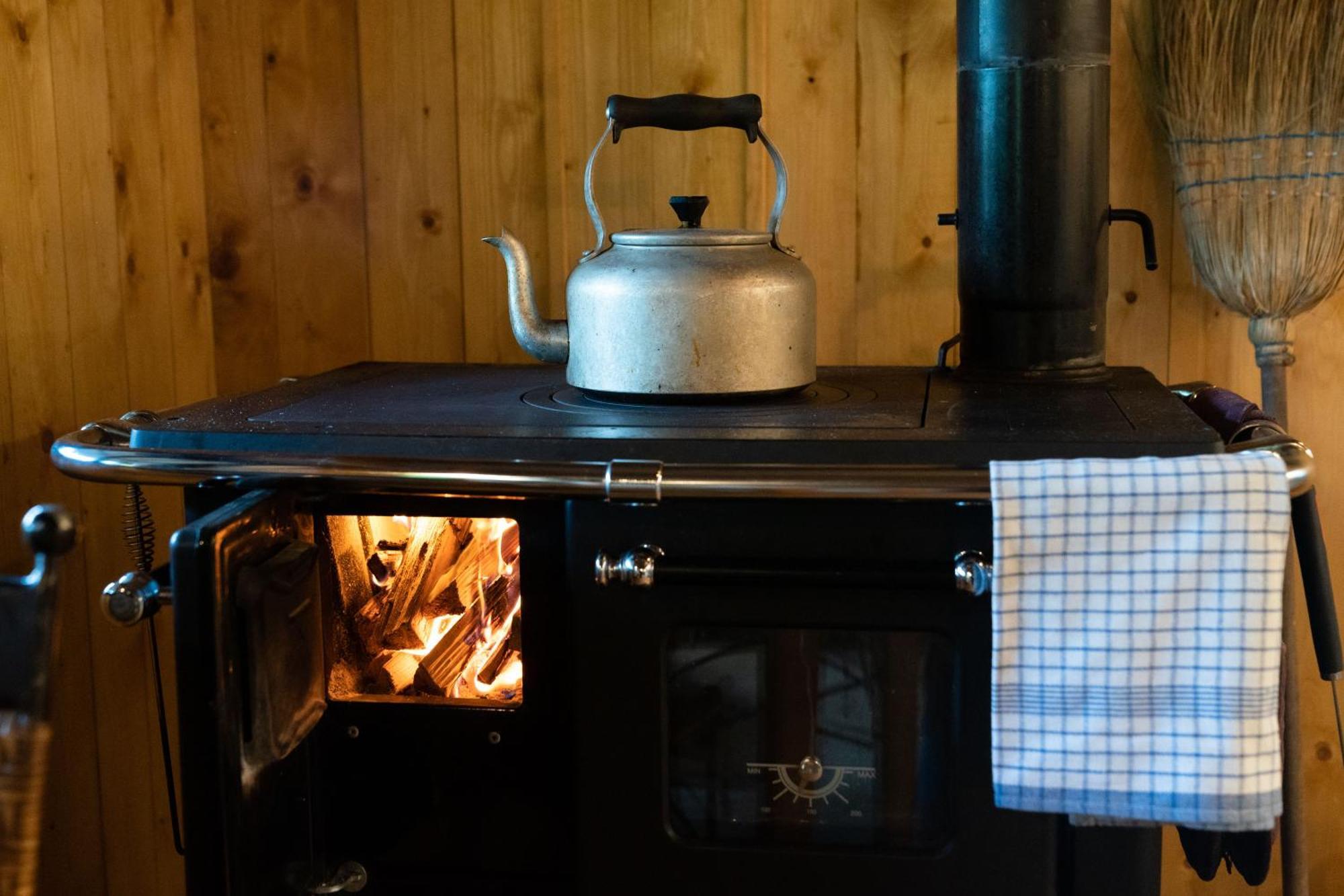 Off-Grid Relaxing Getaway At The Captain'S Rest Clachan of Campsie Exteriör bild